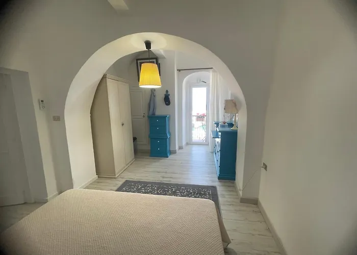 Dimora Lucia ヴィエステ